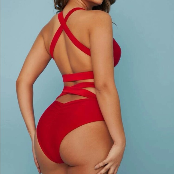 New never worn Red Criss Cross two piece bikini Medium - Picture 3 of 5